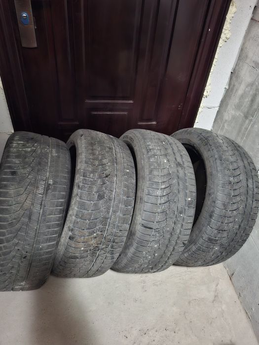 Anvelope iarna 225/50/17