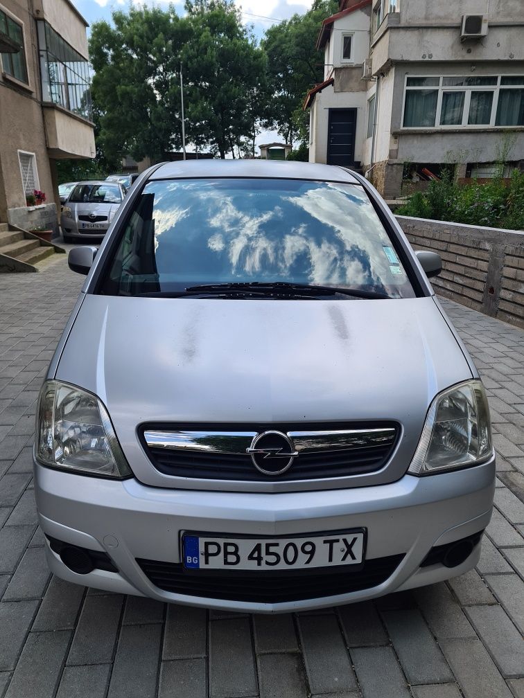 Продавам Opel Meriva 1.4