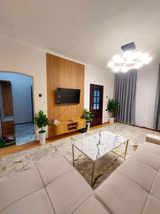 Чиланзар 14 1/1/4 панел дом балк 1.5/6 можно через ипотека 36 метр ква