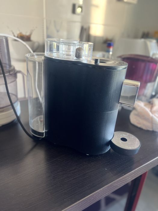 Vand aparat cafea Coffeb ,stare foarte buna