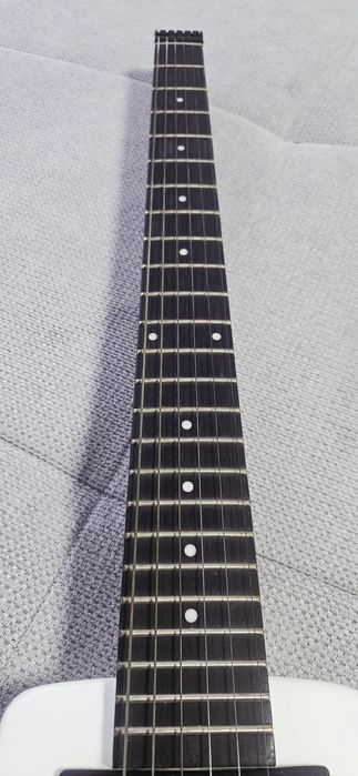 Steinberger Spirit GT-PRO Deluxe White Headless китара

Headless кита