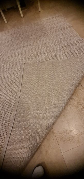 Covor bej, împletit, nou