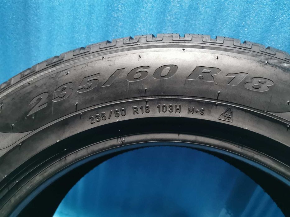 235 60 18 pirelli m+s 4 buc