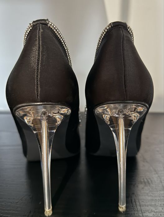 Официални обувки