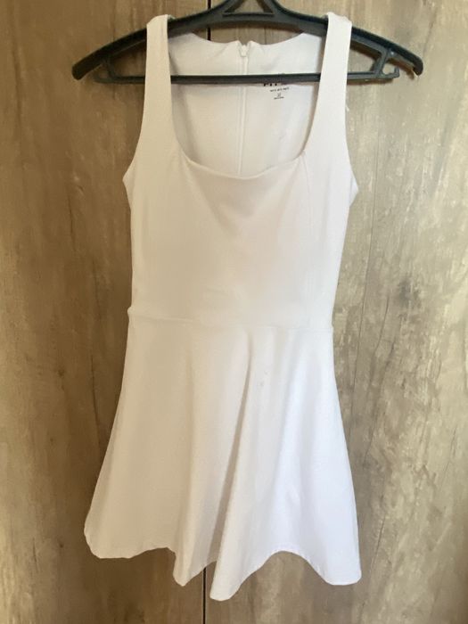 Платье для тенниса