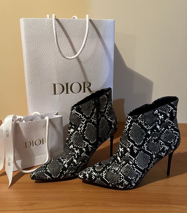 Botine stiletto cu toc subtire