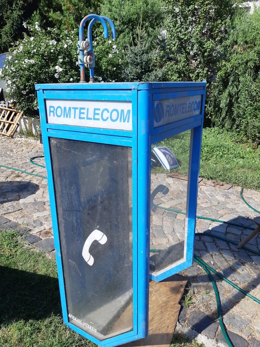 Telefon public cabină