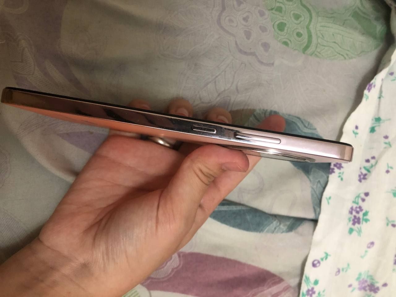 Oppo reno 12F продаётся