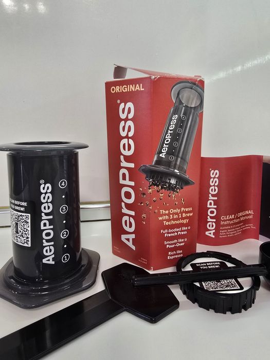 Уред за приготвяне на кафе инфузер AeroPress черен