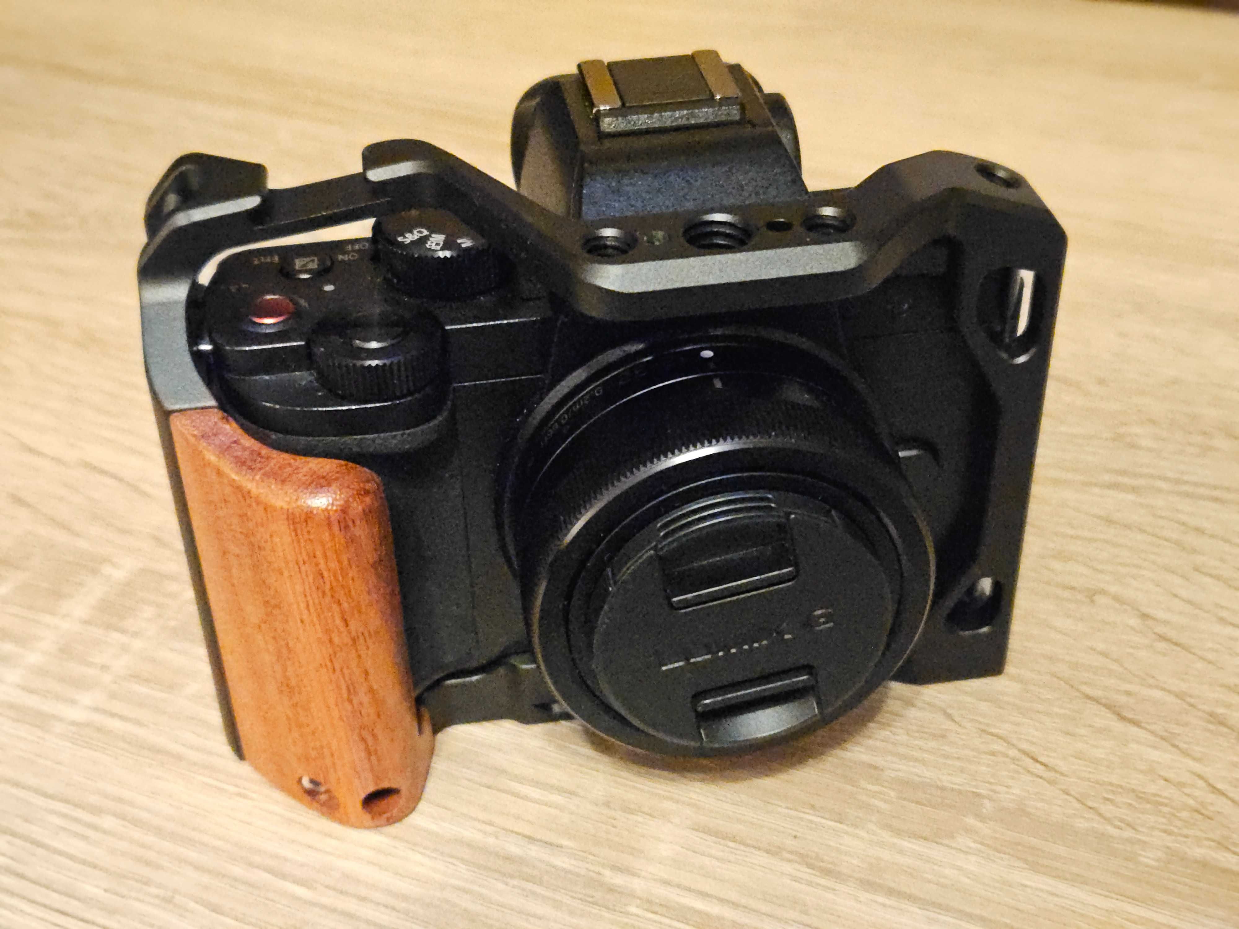 Panasonic Lumix G100 + accesorii