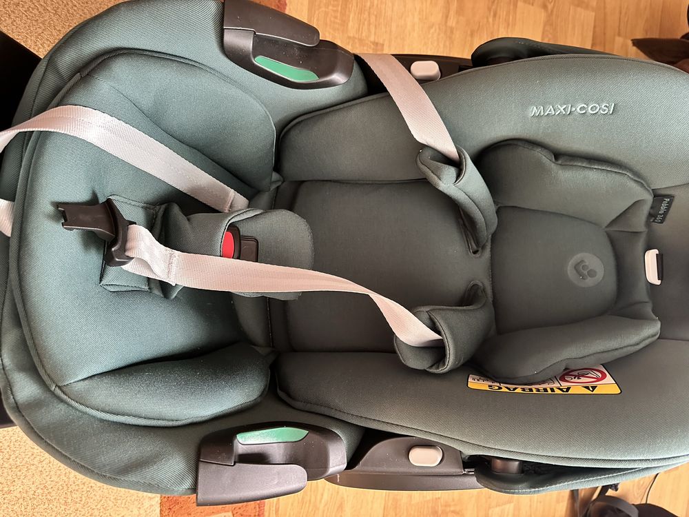 Scaun auto tip scoica Maxi Cosi Pebble 360 + baza isofix