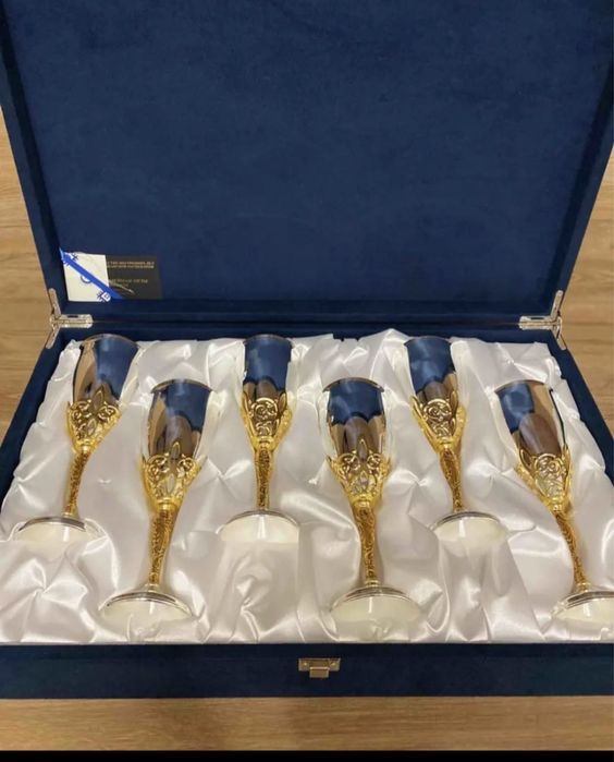 Продам серебрянный фужеры бокалы посуду сервиз