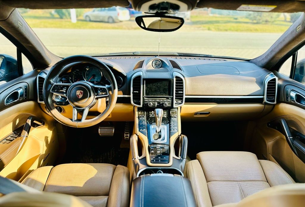 Porsche Cayenne GTS 3.6biturbo FaceLift 2015