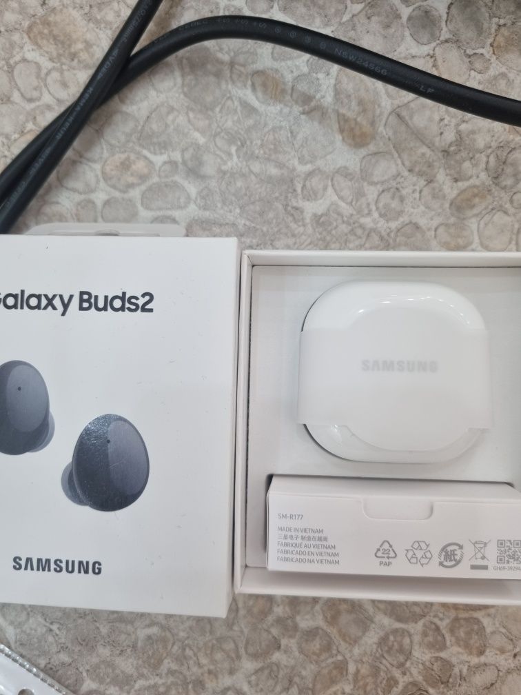 Наушники Galaxy Buds2