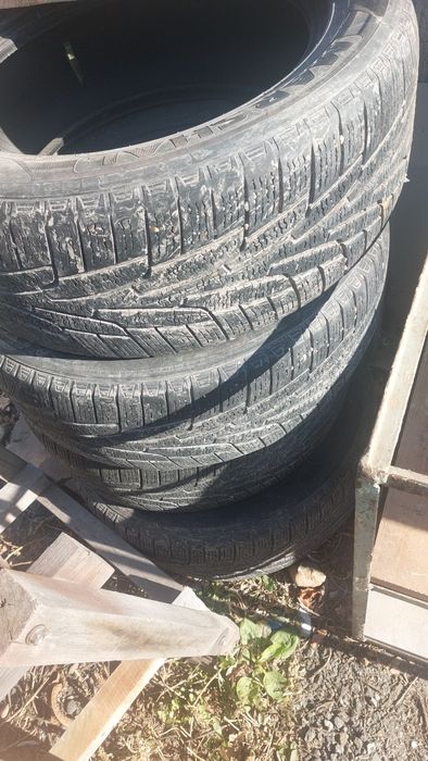 Продам шины р17 235/55