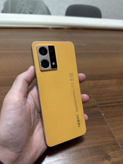 Oppo Reno 7   Продается без каропки