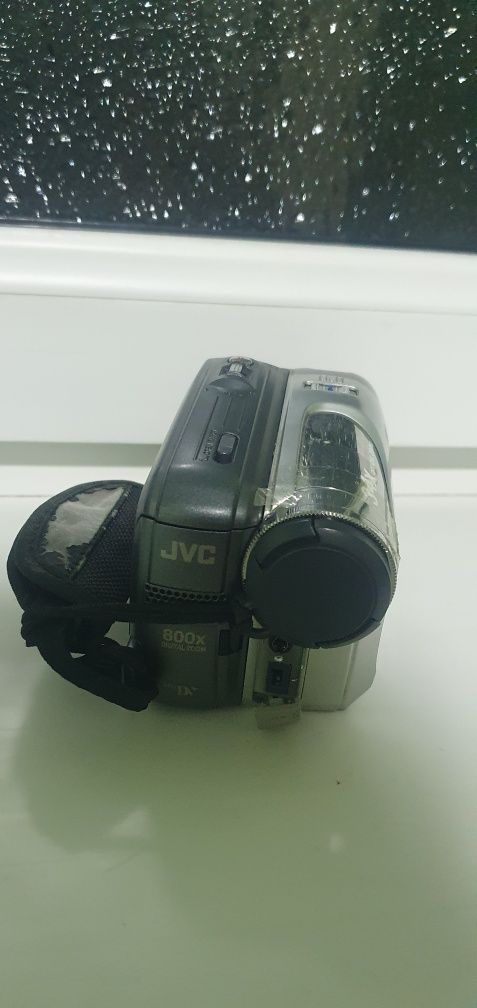 Видеокамера jvc японияники