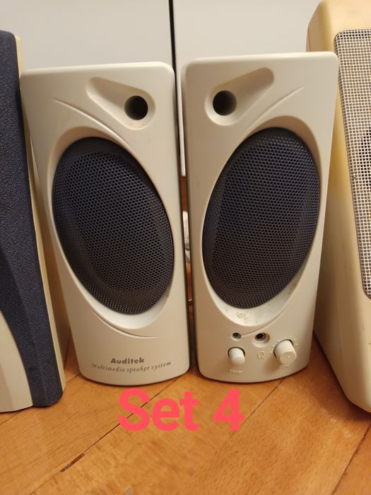 Boxe Calculator sau laptop