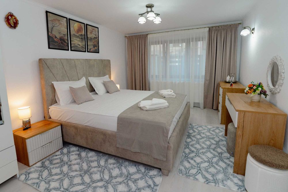 Regim hotelier apartament 2 dormitoare jacuzzi/ciubar incalzit, centru