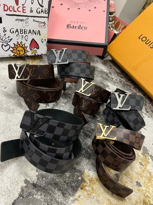 Curea LOUIS VUITTON piele naturală 100% Gravura interior,inscripții LV