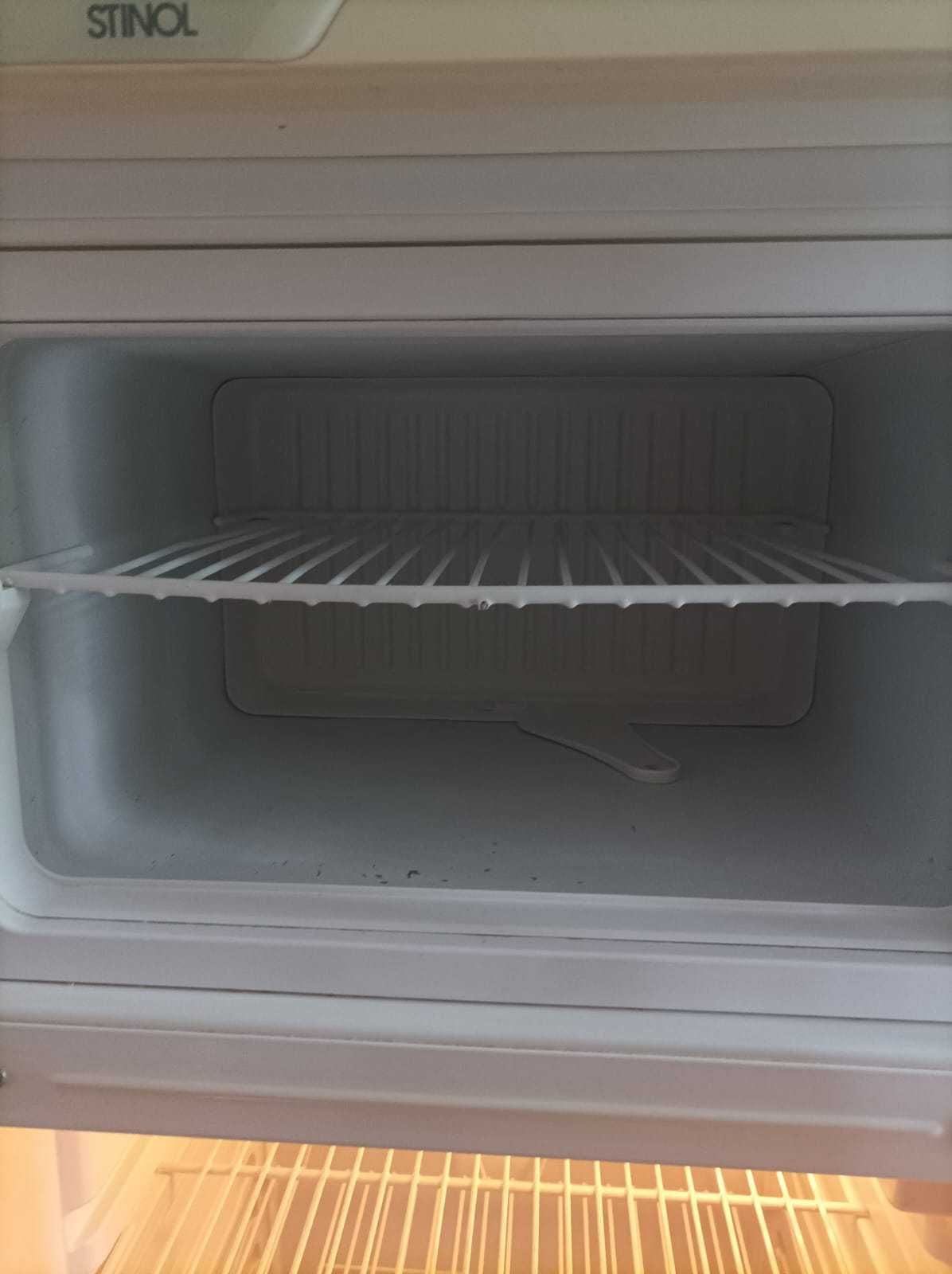 Холодильник STINOL идеальное состояние