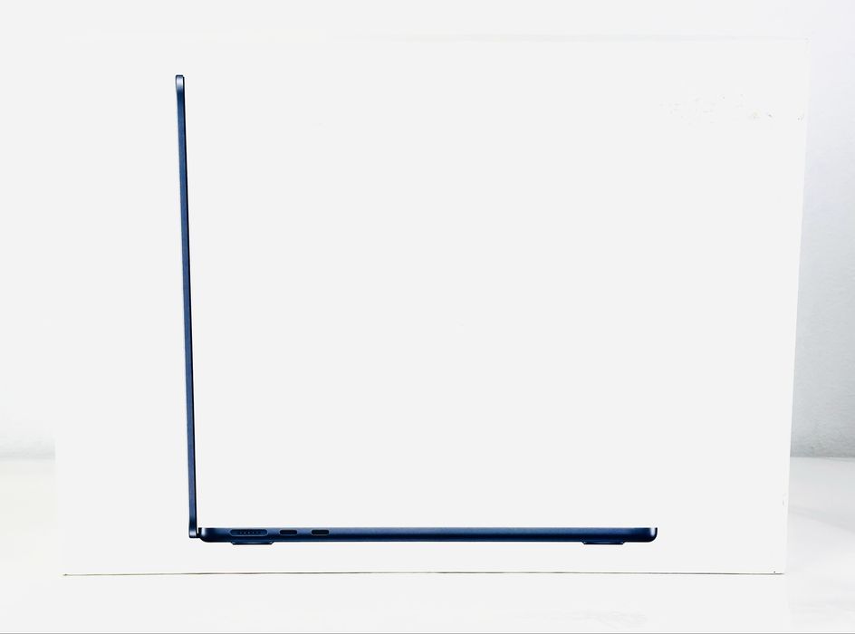 НОВ! Apple MacBook Air 13" M4 16RAM 512SSD Гаранция!