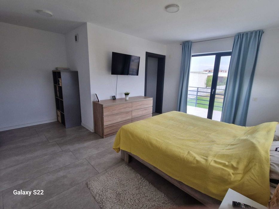 De vânzare casa P+E+Pod+Garaj, cu 4 camere, teren 520mp+520mp