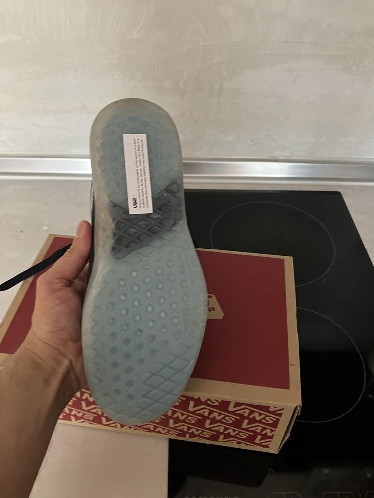 Нови Кецове / Маратонки Vans размер 36,5