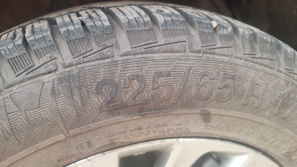 шины зимние, не шипованные б/у