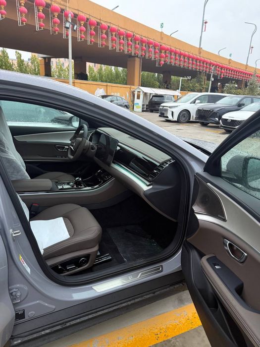 BYD Han 2025 года 701km smart