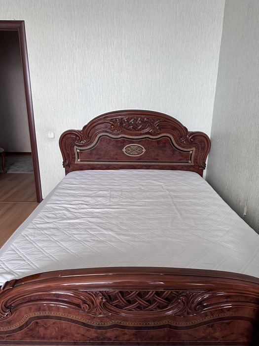 Продам кровать 160/200.