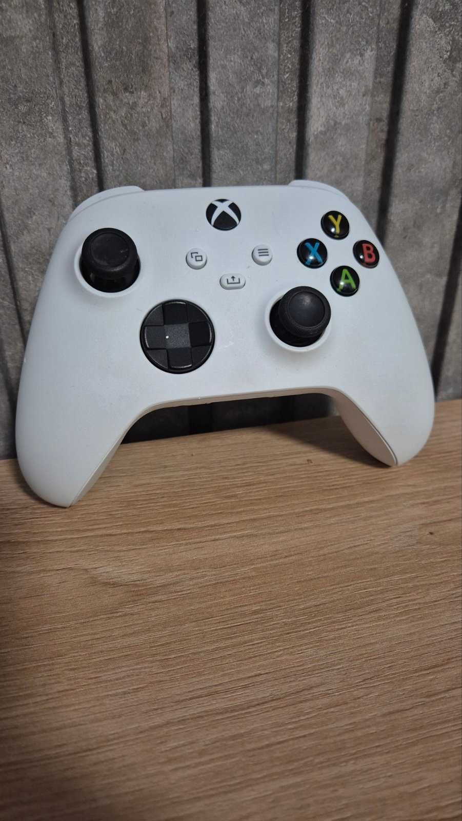 Безжичен контролер Microsoft - Black (Xbox One/Series S/X)