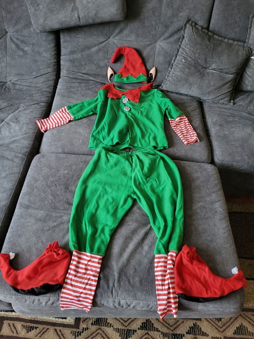 Продам костюмы  5500