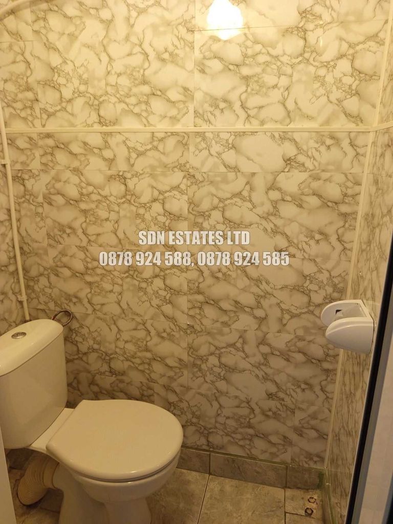 Дава се под наем Тристаен апартамент в Казанлък - 85 кв.м за 331.5 € - Снимка #4