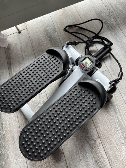 Степпер с эспандерами