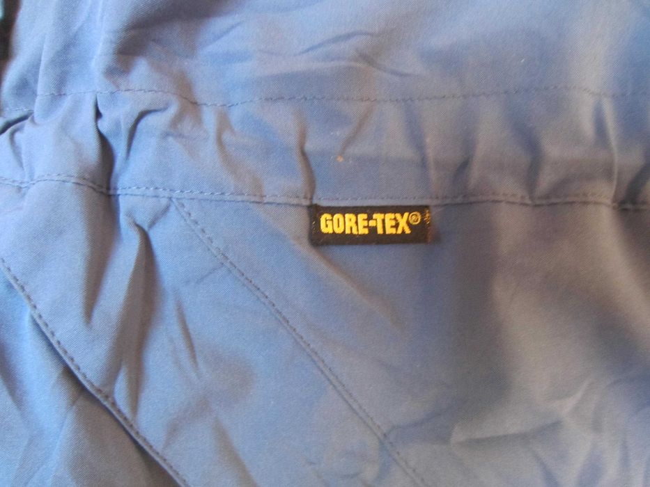 Geaca Salewa, masura M,Gore-Tex,gluga in guler,ferm.polar stare f.buna