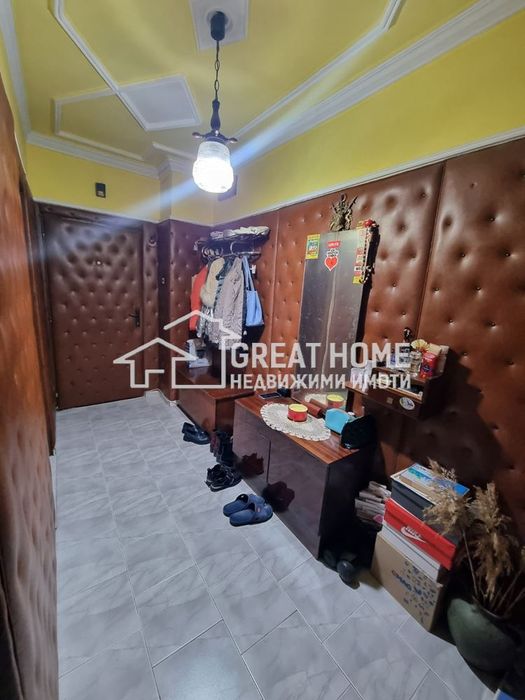 Трапезица ! Тристаен ! Тухлен !