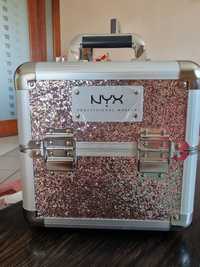 Куфар за гримове NYX