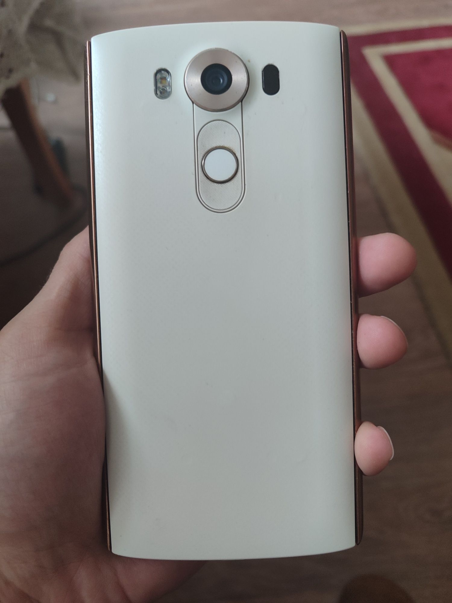 Смартфон LG v10 бу