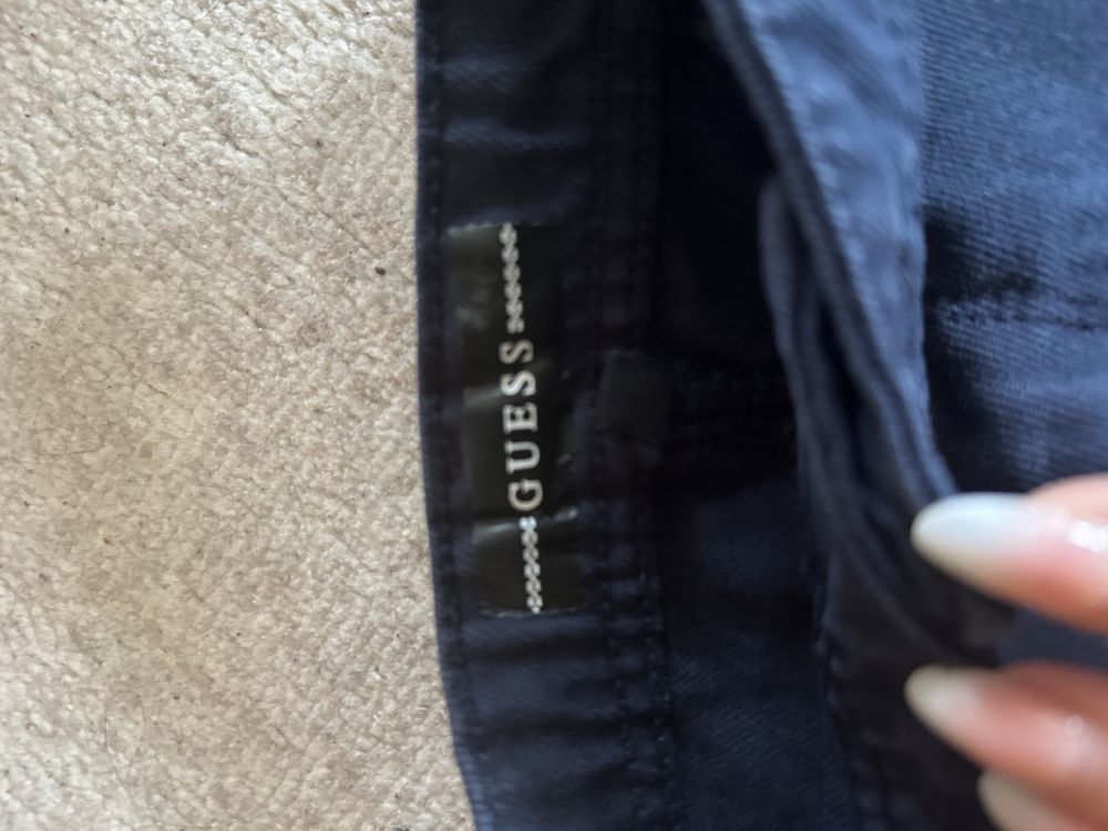 Детски нови дънки Guess 3-4г.
