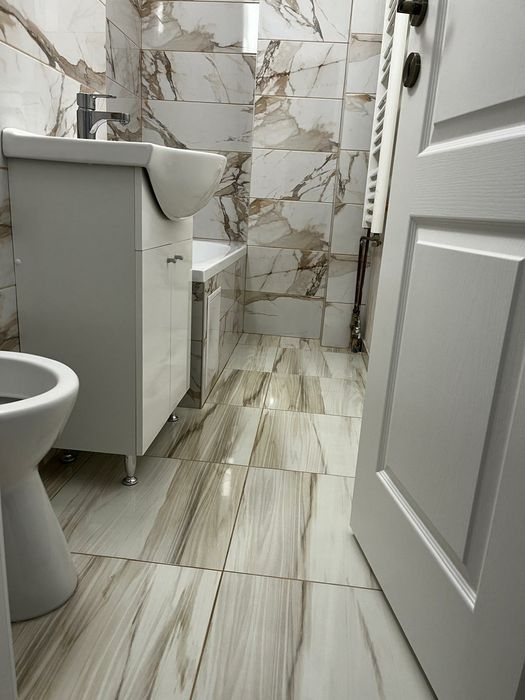 Garsoniera zona Velenta