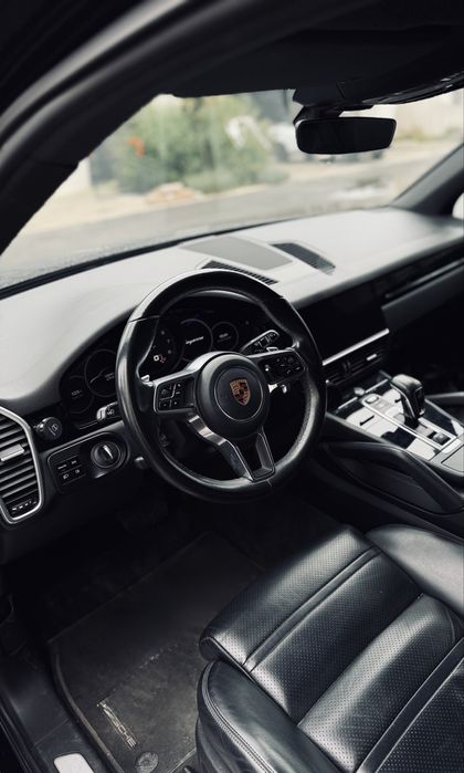 Porsche  Cayenne 2019