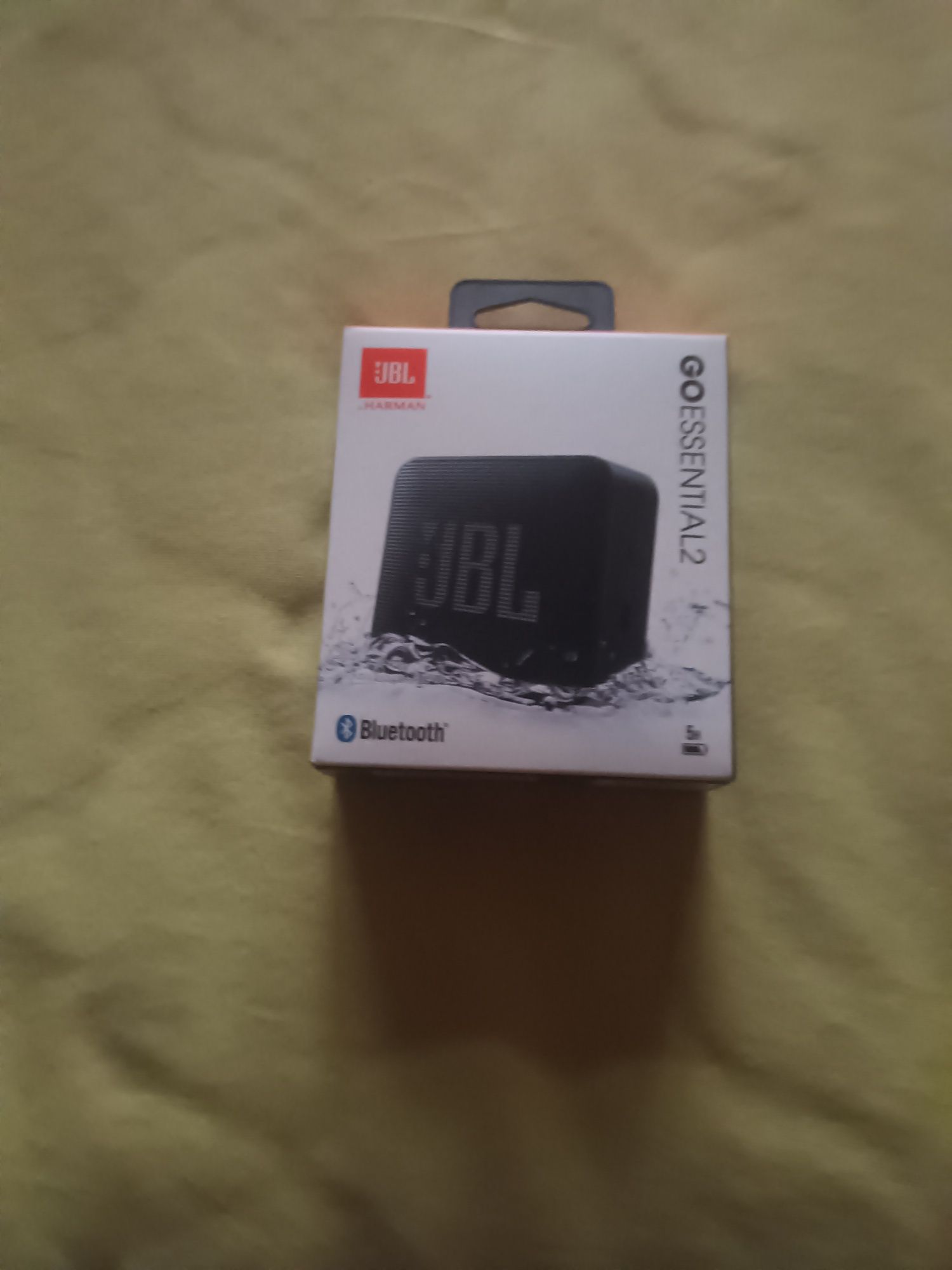 Vând boxă Jbl Go Essential2
