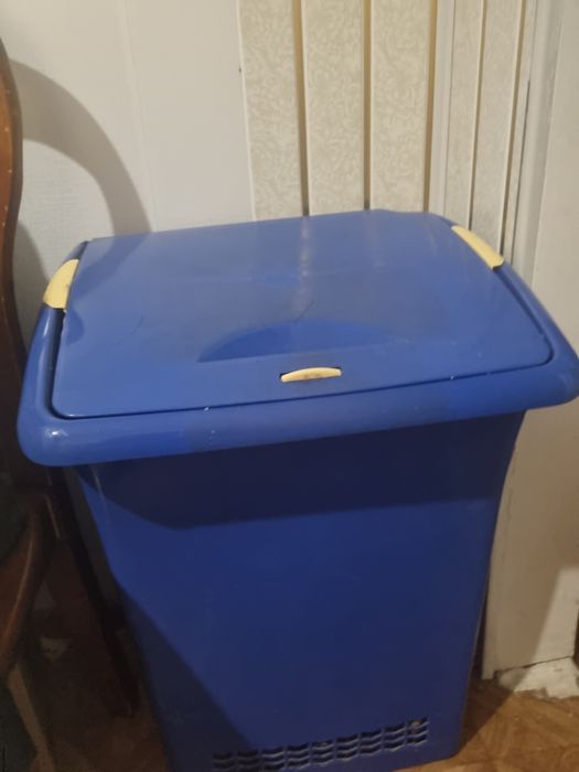 Продам корзину для белья