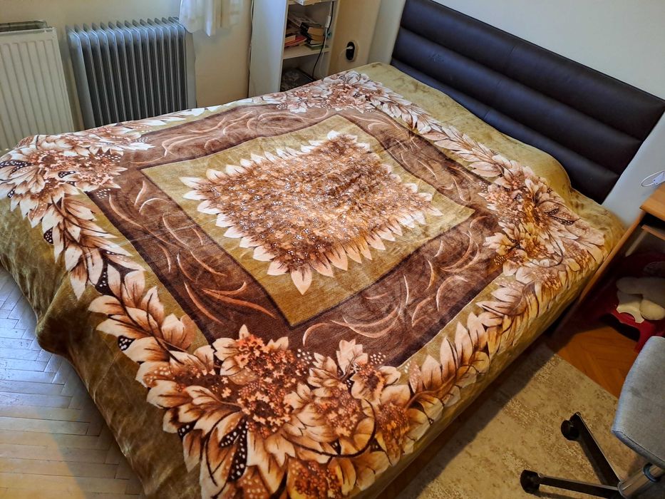 Меко адеяло / покривка за креват 240х205