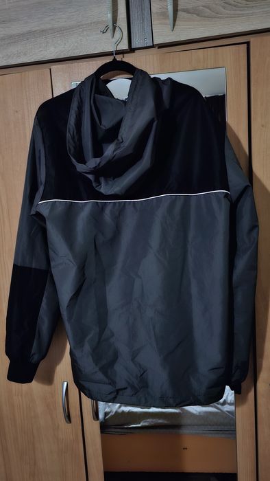 Оригинален анорак Ellesse XL размер