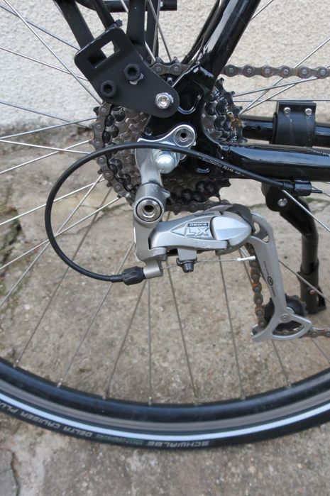 Vând bicicleta trekking Carver