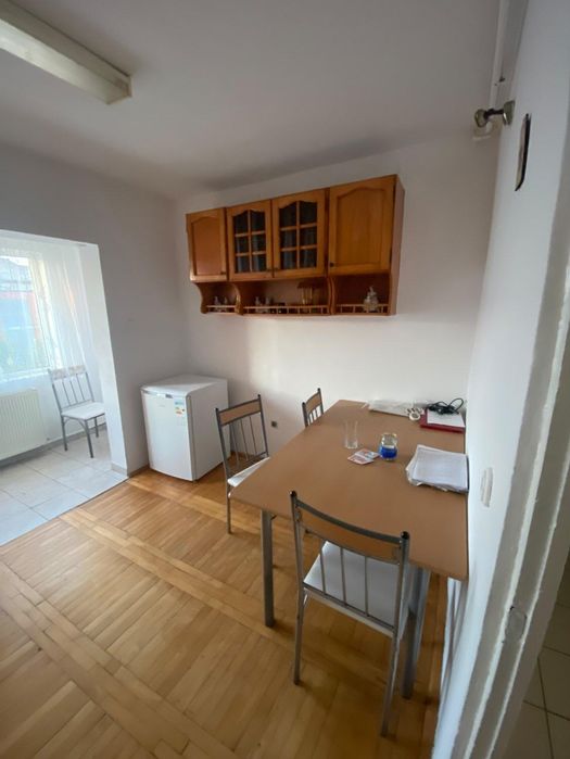 De vanzare apartament cu 2 camere, decomandat, Regele Ferdinand I