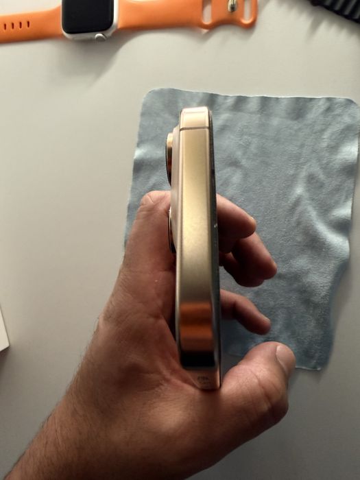 iPhone 16 Pro Desert Titanium 256 GB Garantie 1 an Altex