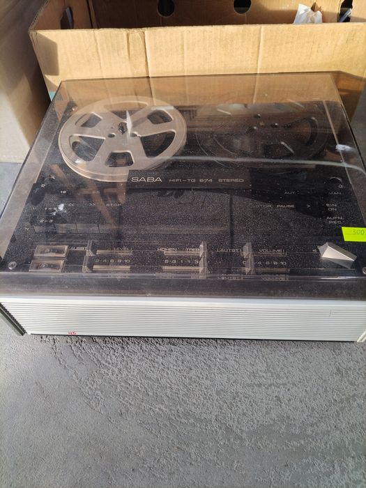 Стар ролков магнетофон SABA
